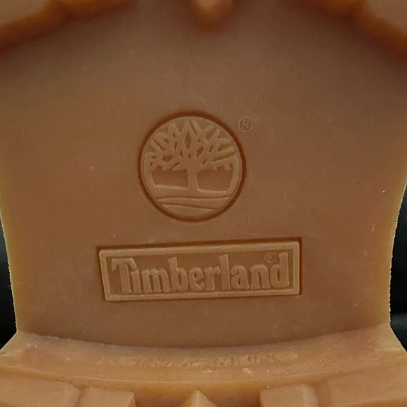 Timberland Waterproof 6" Boots
Boys' Grade School Size 4 - Picture 7 of 13